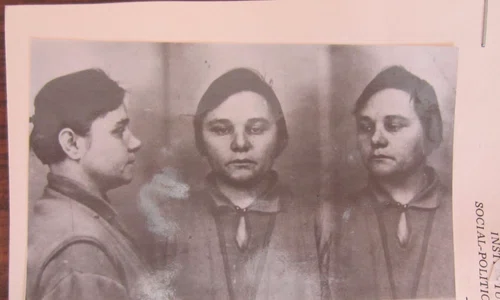 Apostolii lui Stalin – Cazul eroinei care a învăţat alfabetul la 26 de ani jpeg