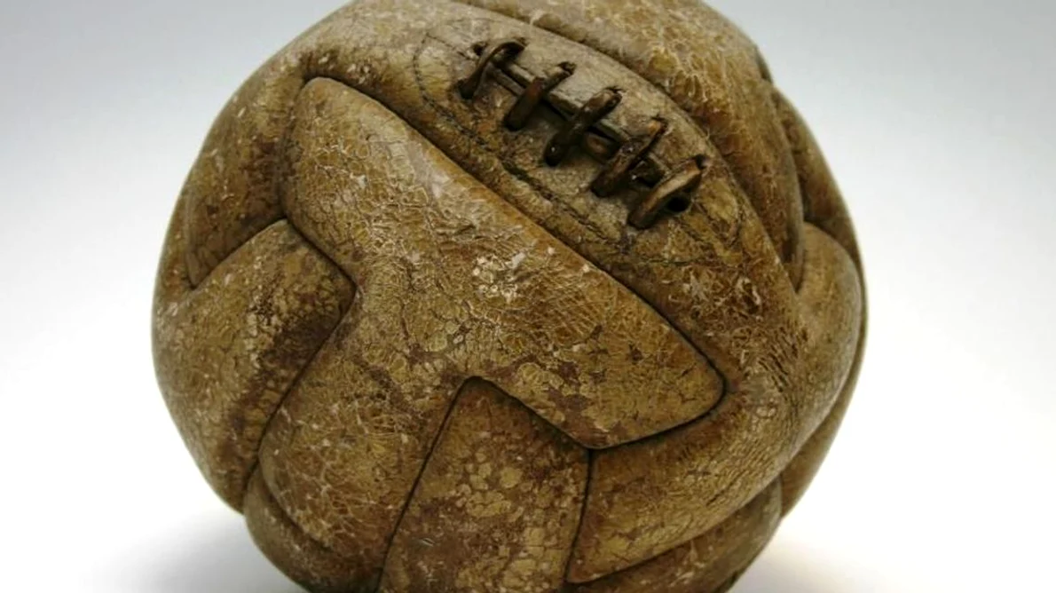 Inventatorul mingii de fotbal Scurt istoric al balonului rotund jpeg