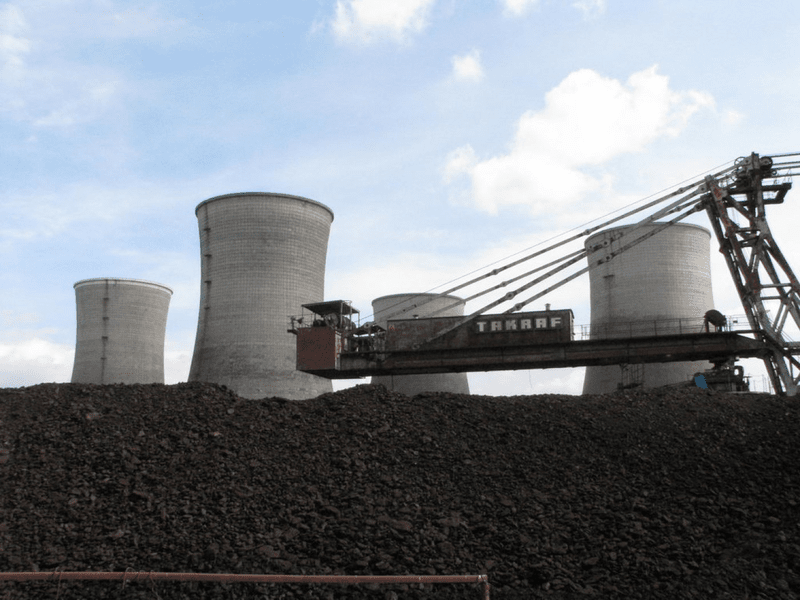 Senatul a adoptat OUG pentru decarbonizarea sectorului energetic