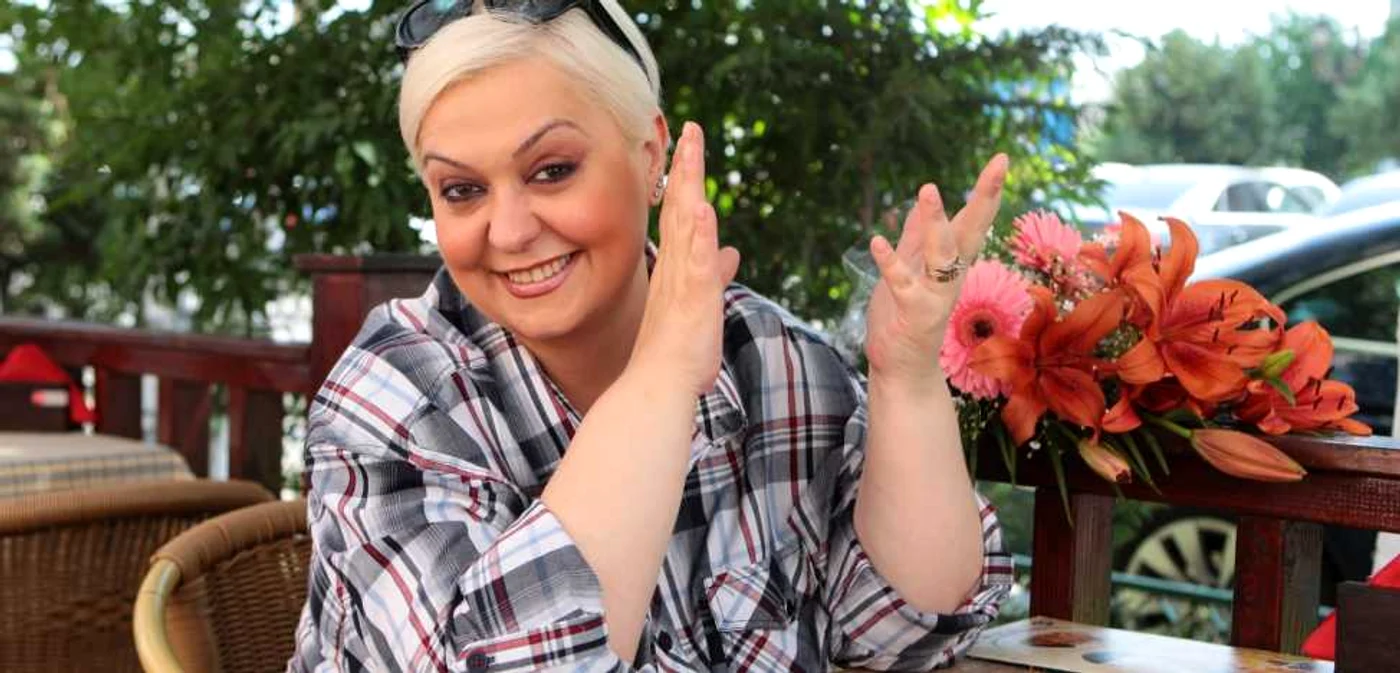 Monica Anghel a
rămas aceeaşi persoană cu zâmbetul pe buze odată cu împlinirea a 30 de ani de
carieră FOTO Eduard Enea
