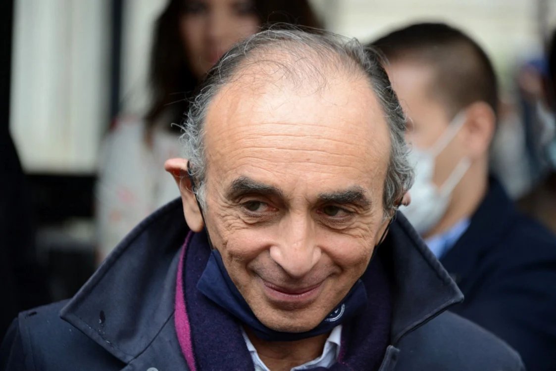 Eric Zemmour  s-a transformat într-un adevărat fenomen al pre-campaniei în perspectiva scrutinului prezidenţial din Franţa şi a monopolizat dezbaterile televizate