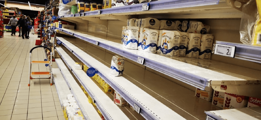 O serie de produse alimentare dispar de pe rafturi: Producătorii renunță la ele pentru că nu le pot scumpi