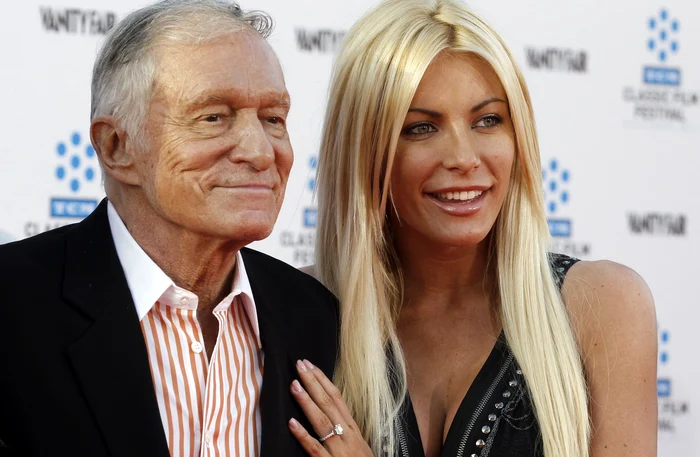 Hugh Hefner, alături de Crystal Harris