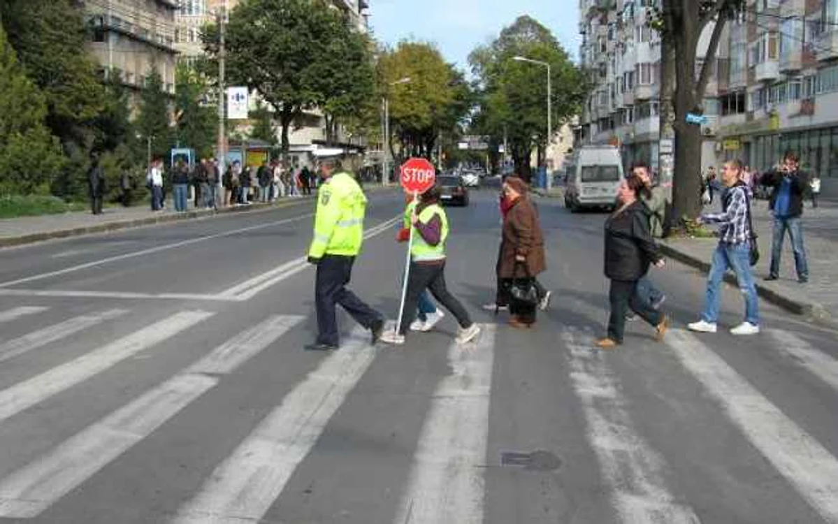 Poliţiştii de la Serviciul Rutier au desfăşurat acţiuni cu copiii