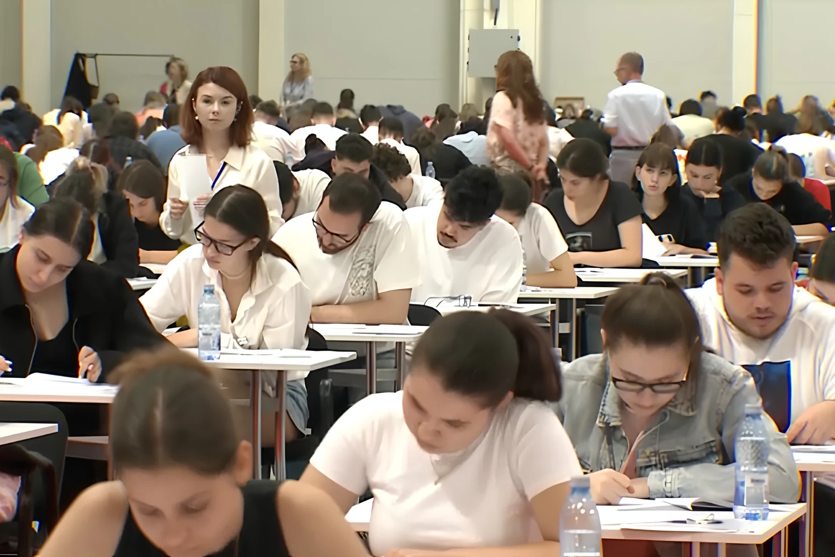 „E destul de evident că vom moșteni un sistem distrus”. Viitorii medici au dat admiterea cu gândul la plecare