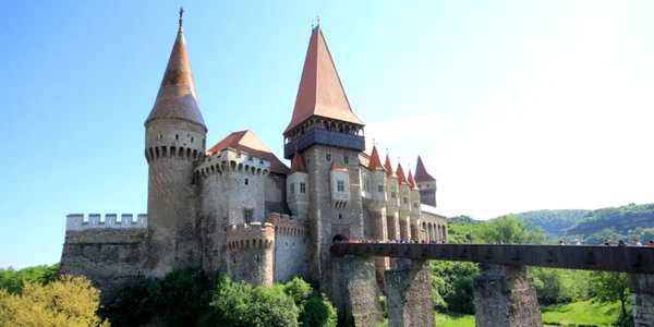 castelul corvnilor adevarul