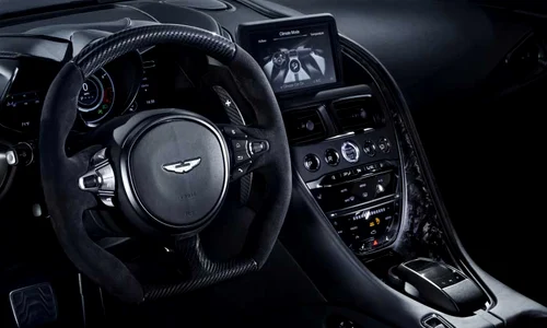 La volanul unui Aston Martin te simți ca la bordul unui avion cu reacție  jpeg