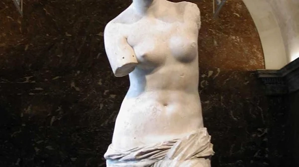 Venus din Milo, curăţată şi restaurată, revine la Luvru jpeg