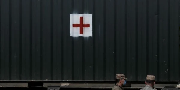 Instalarea spitalului militar ROL 2 în incinta spitalului Ana Aslan din Otopeni FOTO Inquam Photos / Octav Ganea