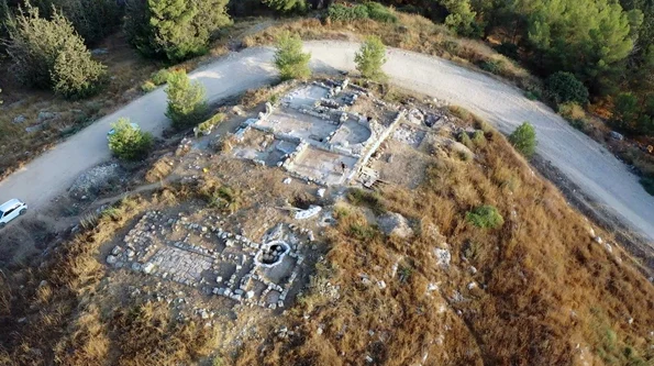 Mănăstire bizantină, descoperită datorită unui exerciţiu militar (foto: Facebook / Israel Antiquities Authority)