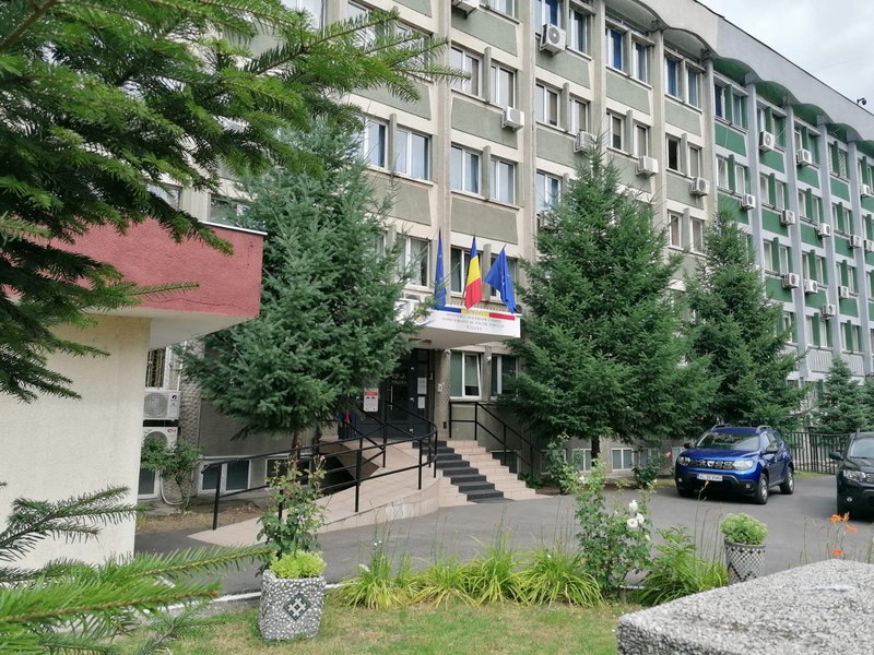 „Blestemul” de la Poliția Județeană Vâlcea: de un deceniu, nici un șef nu a fost promovat prin concurs