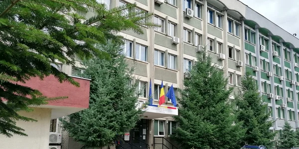 Sediul Poliției Județene Vâlcea Foto Daciana Stoica jpeg