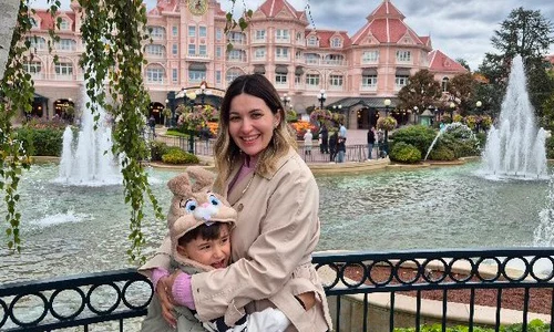 Ela Crăciun l-a dus pe Nicholas la Disneyland de ziua lui Foto: Arhiva personală 