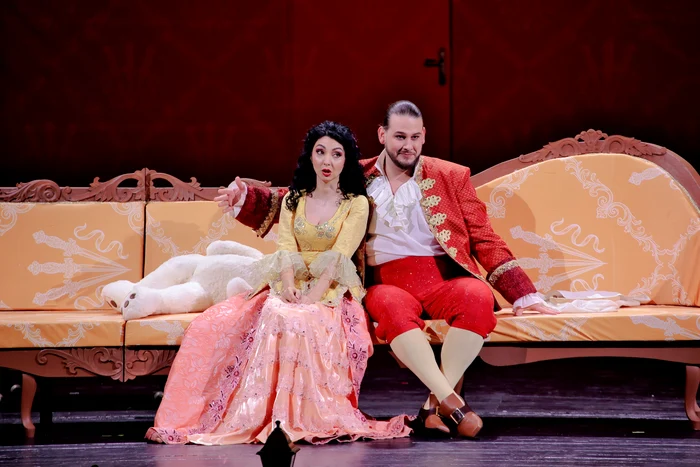 Oana Șerban și Sebastian Balaj. FOTO Opera Națională București/Andrei Grigore