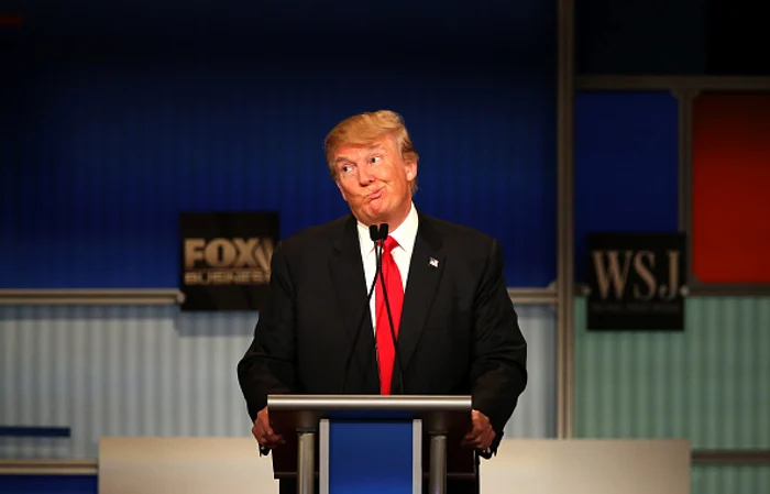 Donald Trump și Vladimir Putin, într-o imagine inedită, sărutându-seFoto Getty