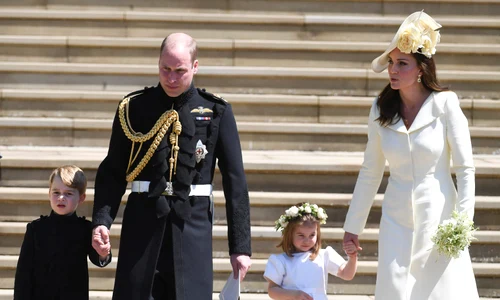 kate buna  ( ok magazine)