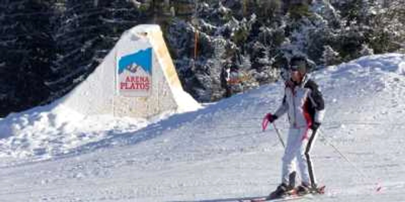 Arena Platoş are cinci pârtii funcţionale şi un fun park mai mare