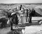 Regina Maria şi Principesa Ileana vizitând piramidele din Egipt - 1930 platoul Giza Sursa Facebook Mihaela Chiripuci / Arhiva giza.fas.harvard.edu