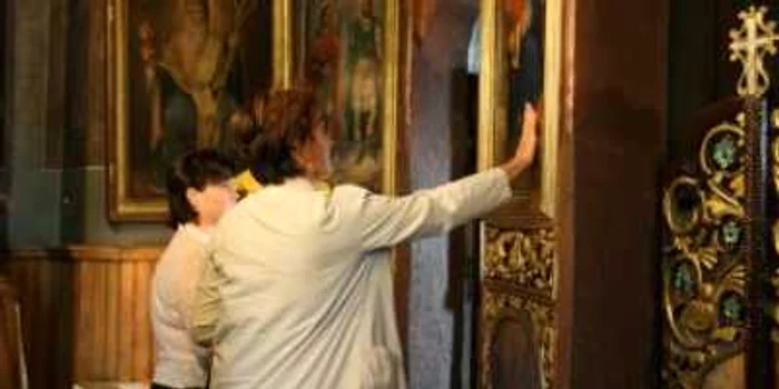 Târgu-Jiu: Creştinii sărbătoresc Sfânta Maria Mică