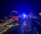 Accident pe DN 66 între un autocar și un autoturism. Foto: ISU Hunedoara