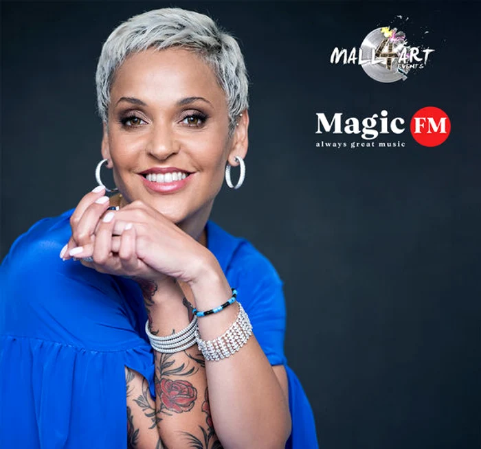 Mariza, într-o rochie albastră, pe afișul concertului din 8 martie, de la Sala Palatului