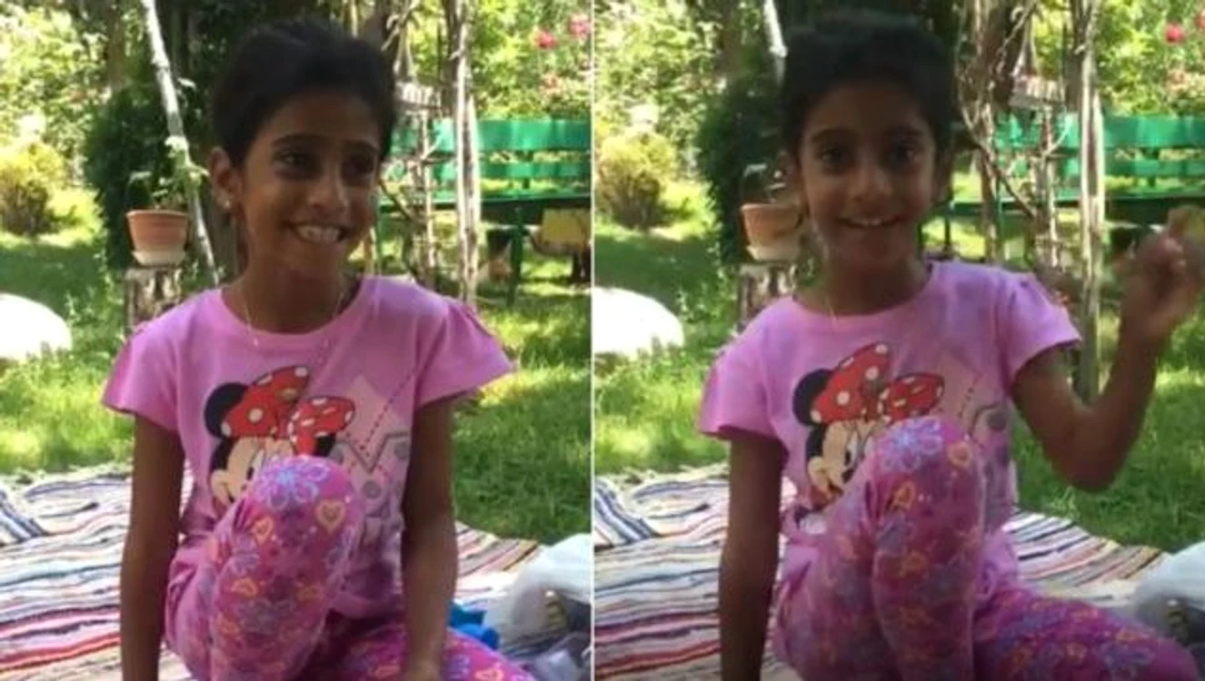 Sorina a fost filmată în timp ce se juca alături de noua ei familie