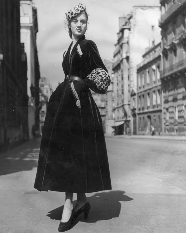 Ținuta „Prințul Igor”,  creată de Dior în 1947