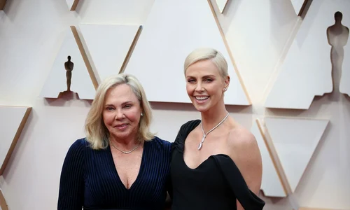 charlize deschidere jpeg