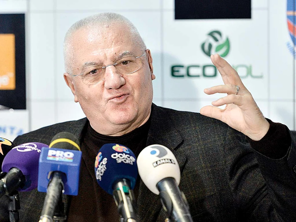 Dumitru Dragomir a revenit în faţa presei FOTO: Sportpictures.eu