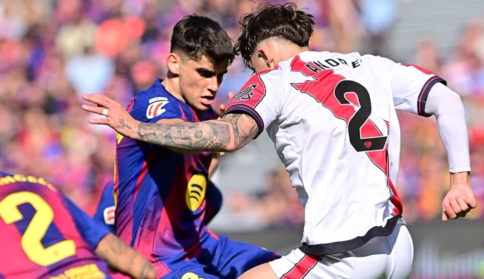 Anderi rațiuu s-a bătut de la egal la egal cu vedetele Barcelonei. Foto Facebook Rayo Vallecano