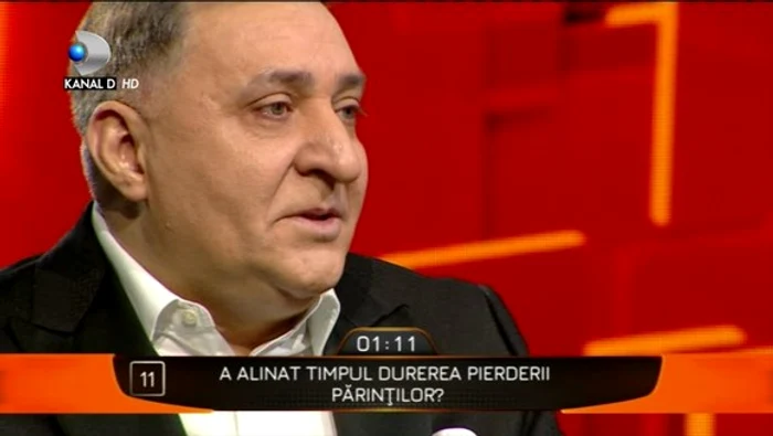 Vali Vijelie, invitat în cadrul emisiunii „40 de întrebări cu Denise Rifai”Foto: Kanal D