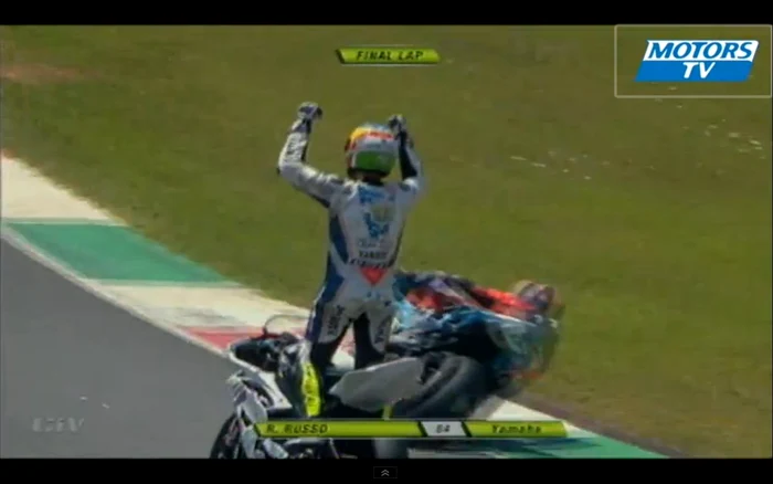 În timp ce Ricardo Russo se bucura, ceilalţi îşi vedeau de treabă