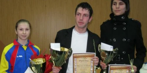 Cei mai buni sportivi olimpici din 2009: Amelia Racea, Răzvan Marcu şi Andreea Tedereanu (de la stânga la dreapta)