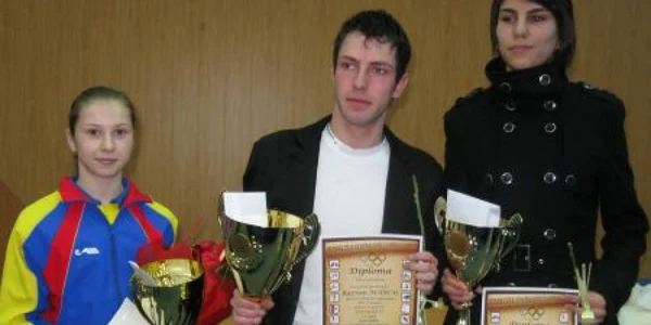 Cei mai buni sportivi olimpici din 2009: Amelia Racea, Răzvan Marcu şi Andreea Tedereanu (de la stânga la dreapta)