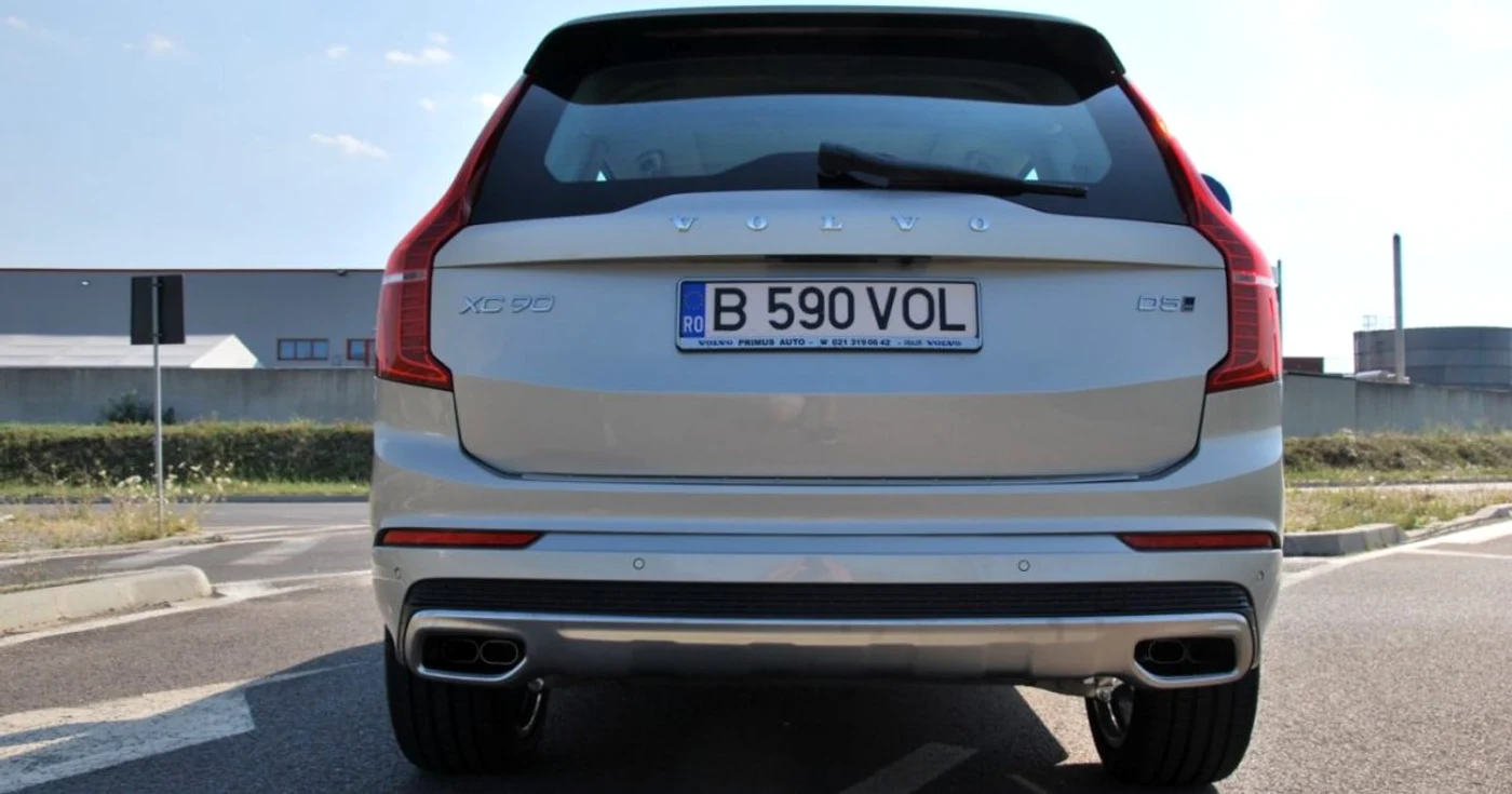 volvo-xc90d