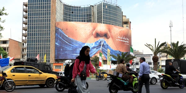 Banner anti SUA la Teheran FOTO EPA EFE jpg