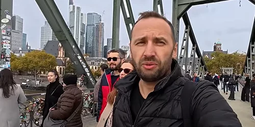cosmin avram in frankfurt png