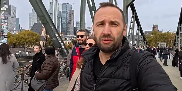 cosmin avram in frankfurt png