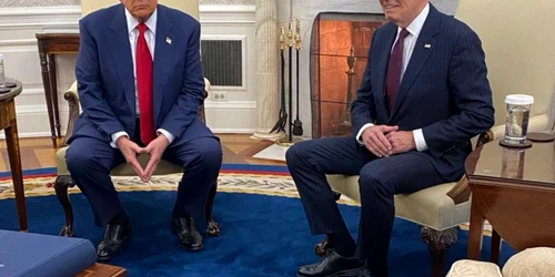 Trump și Biden X Pop Base png