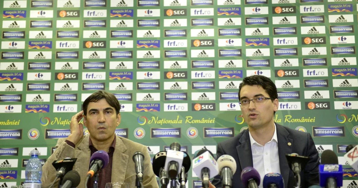 Victor Ptţurcă şi Răzvan Burleanu FOTO Bogdan Iordache/Mediafax