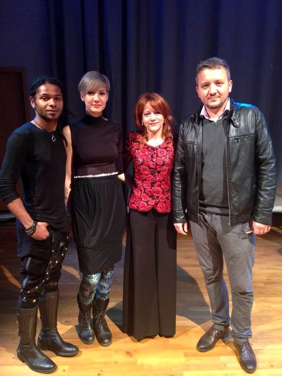 
    Florin Grozea şi copiiI  