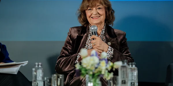 ana blandiana jpg