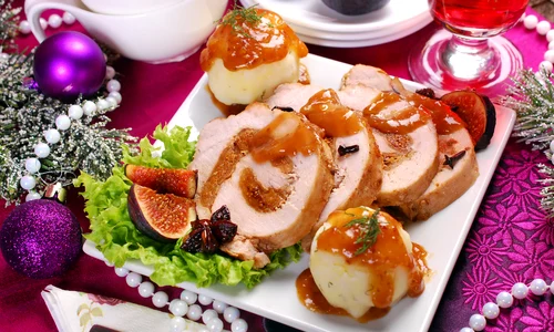 Rulada cu smochine  Sursa foto shutterstock 320476976 jpg