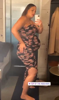 2 ashley graham a nascut primul copil 6 jpg jpeg