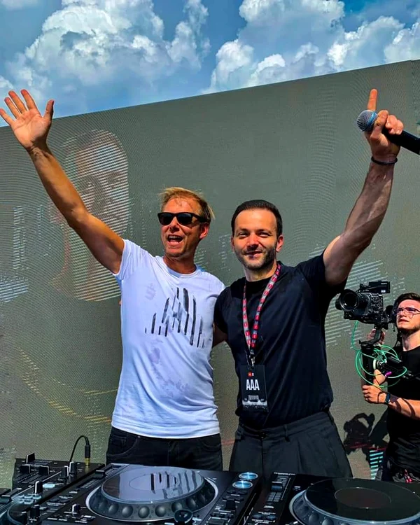 
    Mihai Morar a prezentat evenimentul cu Armin van Buuren  