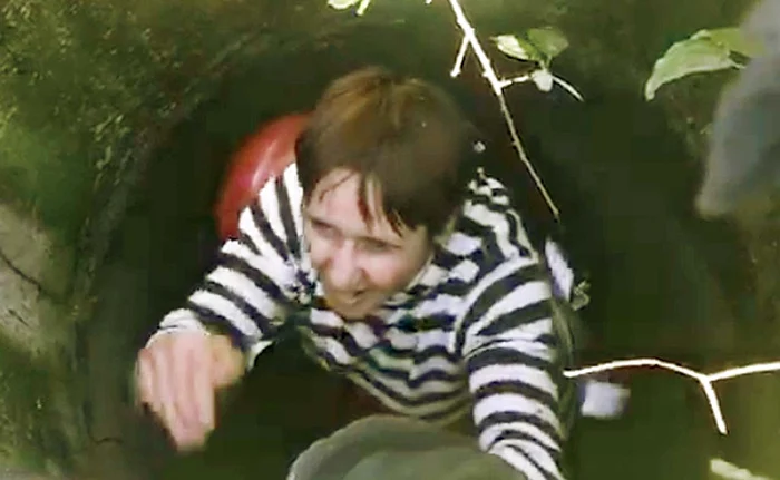 
    Medicii i-au făcut primele investigaţii, dar ea avea traumatisme minore  