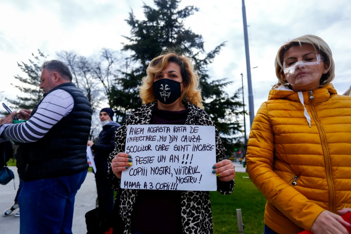 Protest anti-restricţii covid - Timişoara / 29 mar 2021 / FOTO Mediafax Foto / Emanuel Titus Ilieşi