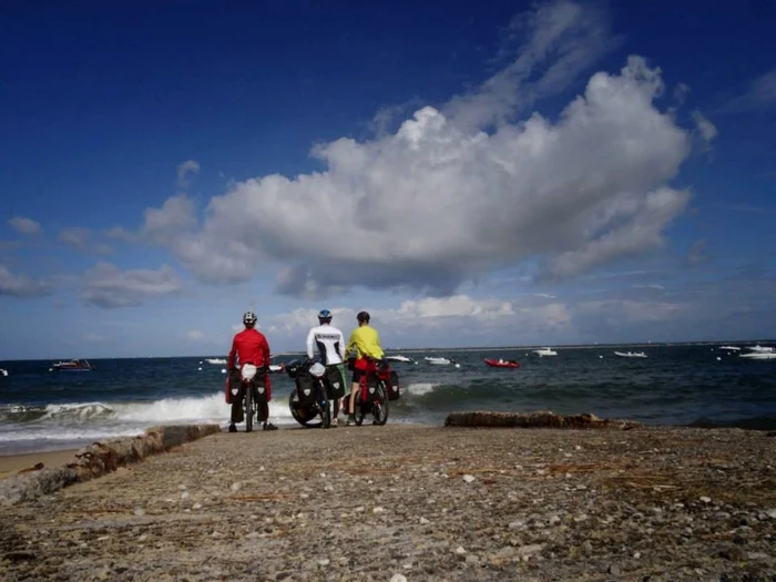 „Cred că revenirea în ţară şi sosirea înapoi acasă va fi un 
moment care mă va lega, mai mult, mai strâns de familie”   FOTO: Oceanul Atlantic, Facebook Puţin Plecaţi