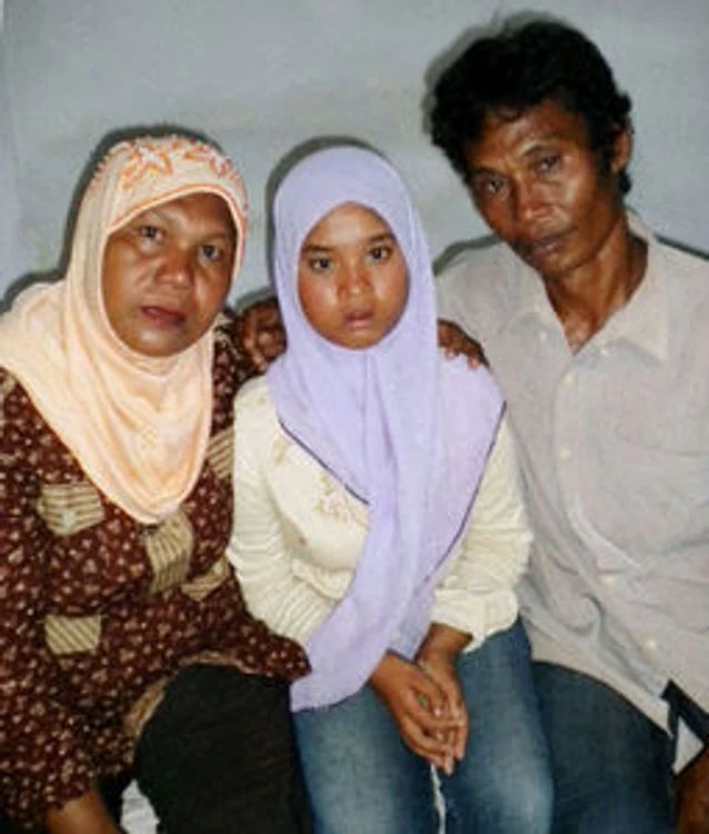 Meri, alături de părinţii ei, după ce a fost găsită