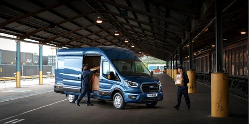 Ford Transit automat